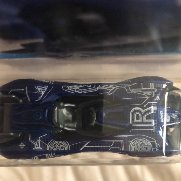 Electro Silhouette - Picture 4 of 8